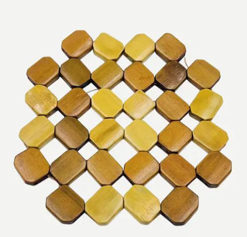 Bagaimanakah bekalan tikar kayu berbeza dari bahan lain dari segi ketahanan dan fleksibiliti?